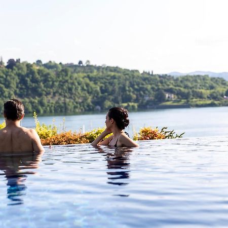 Serviced Apartments By Hotel De Charme Laveno-Mombello Esterno foto