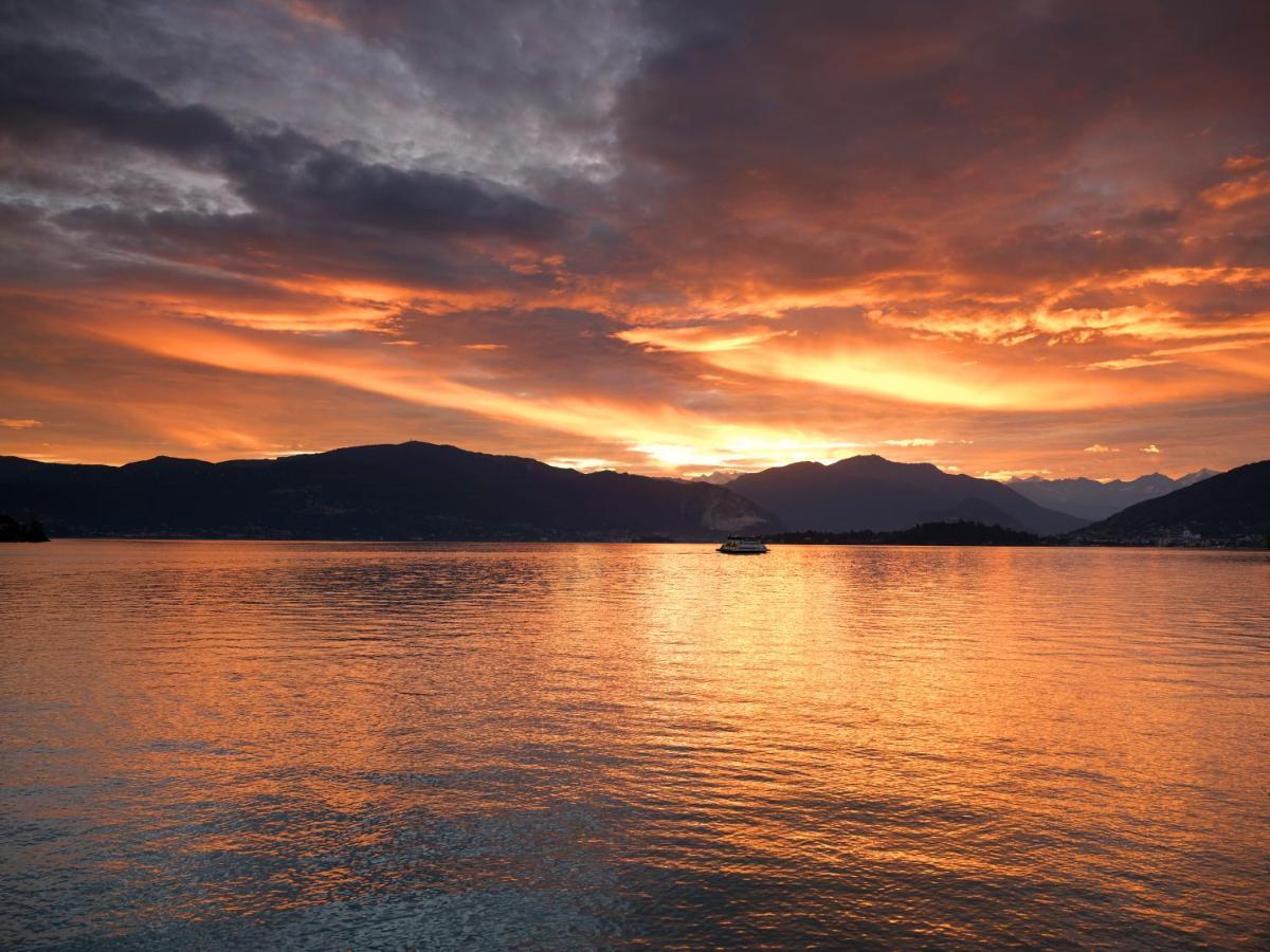 Serviced Apartments By Hotel De Charme Laveno-Mombello Esterno foto