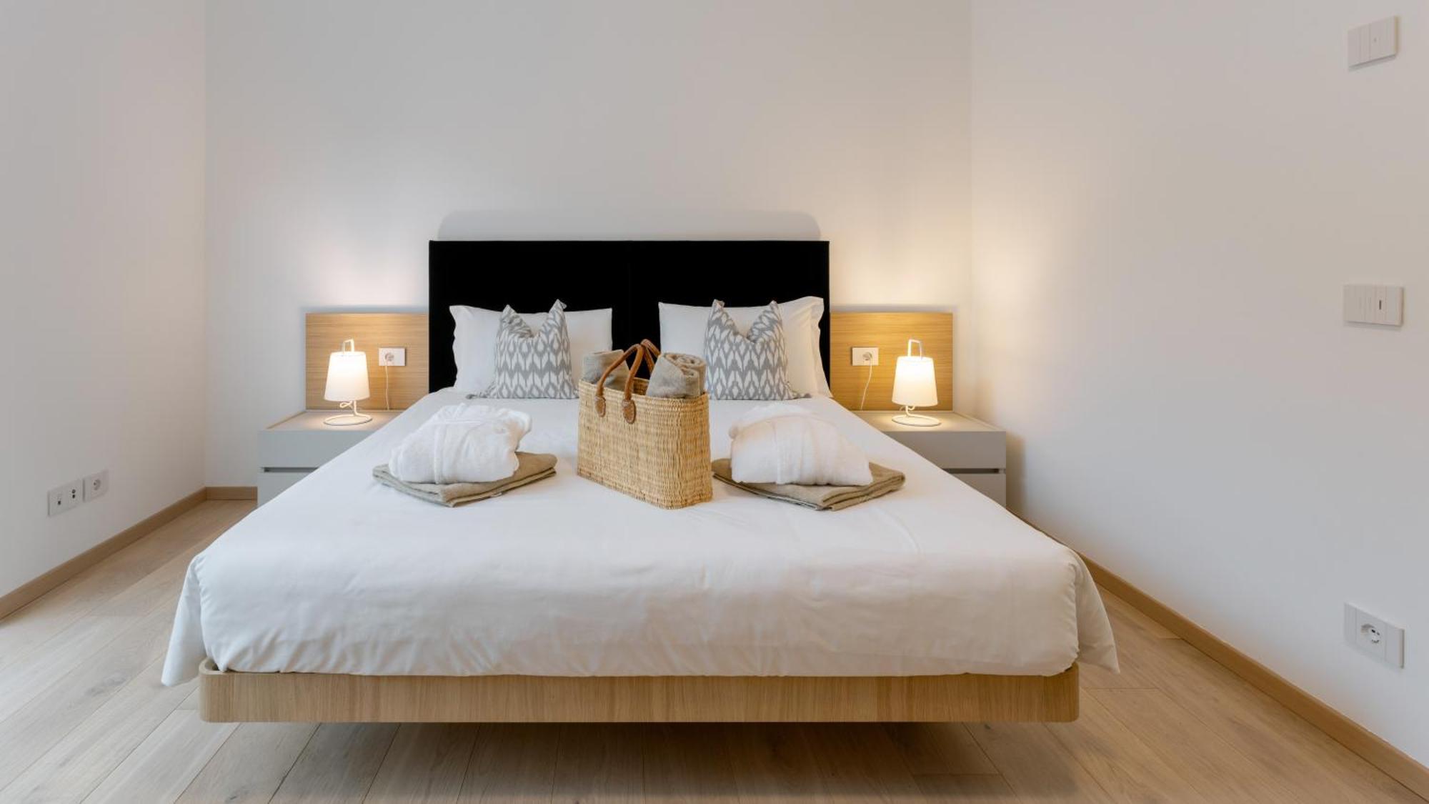 Serviced Apartments By Hotel De Charme Laveno-Mombello Esterno foto