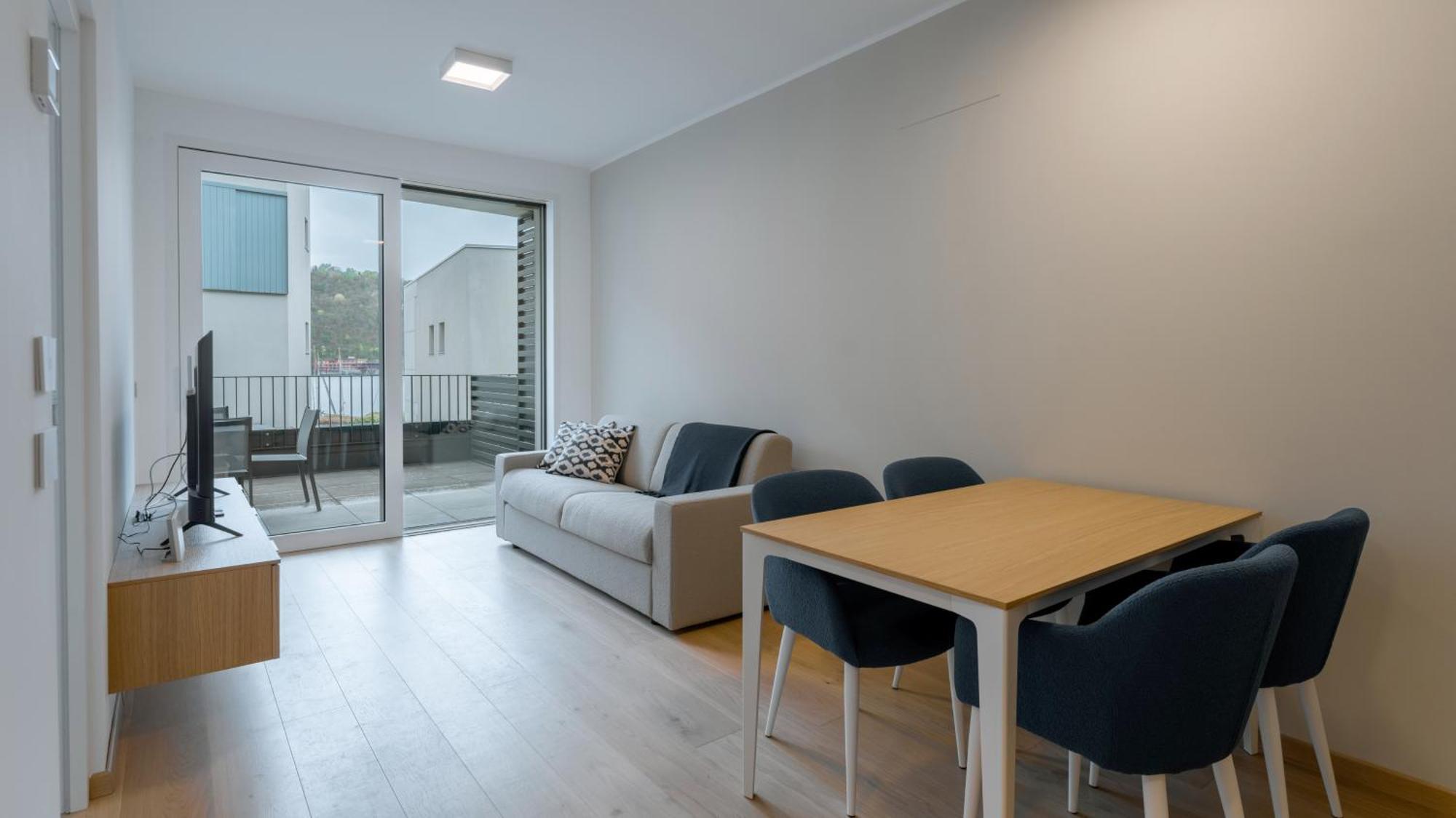 Serviced Apartments By Hotel De Charme Laveno-Mombello Esterno foto