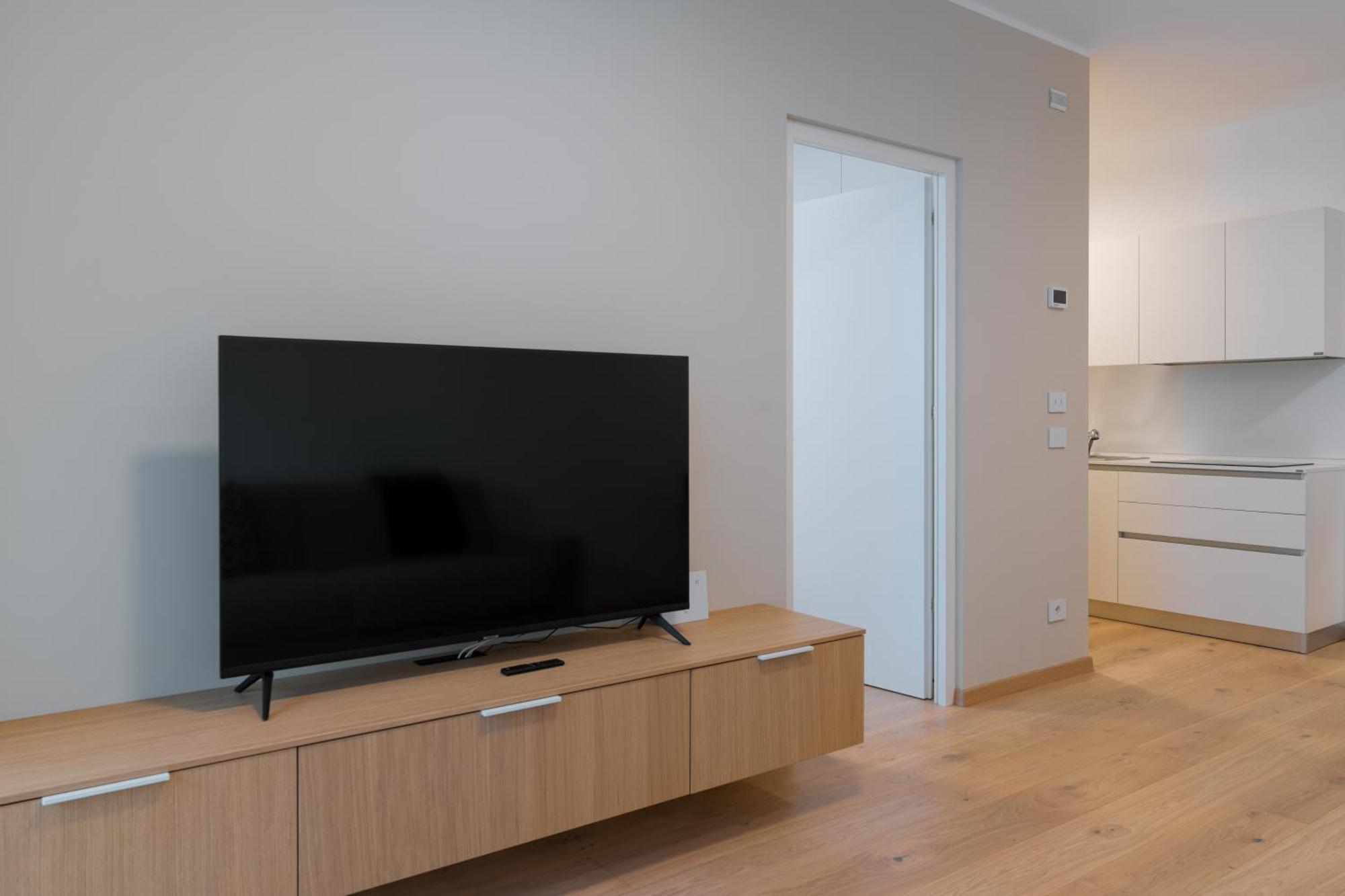 Serviced Apartments By Hotel De Charme Laveno-Mombello Esterno foto