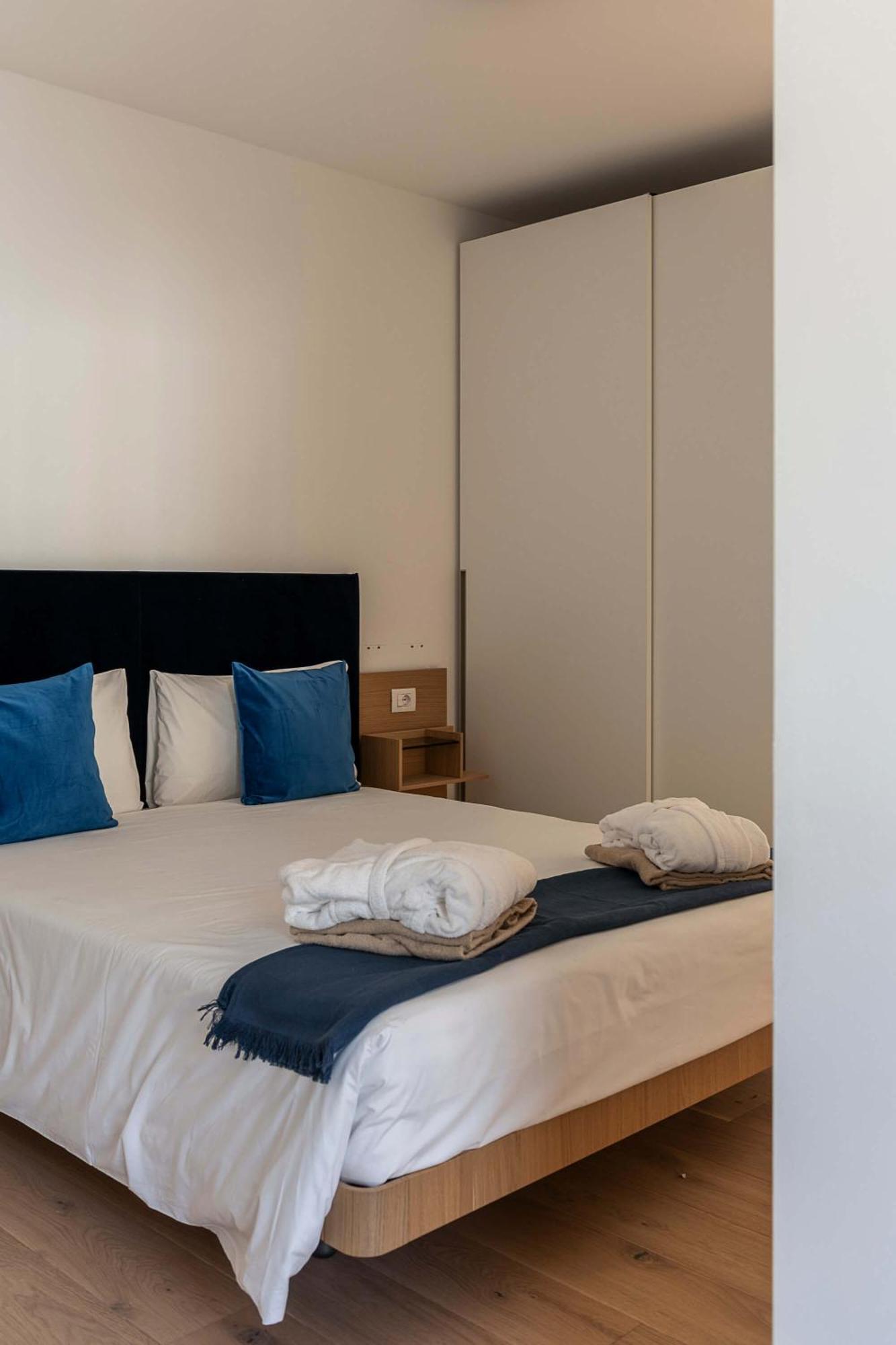 Serviced Apartments By Hotel De Charme Laveno-Mombello Esterno foto