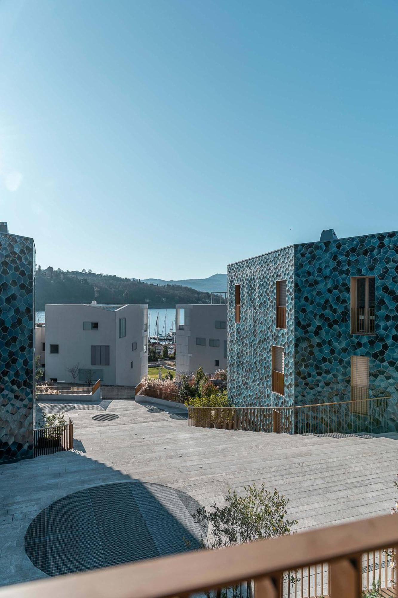 Serviced Apartments By Hotel De Charme Laveno-Mombello Esterno foto