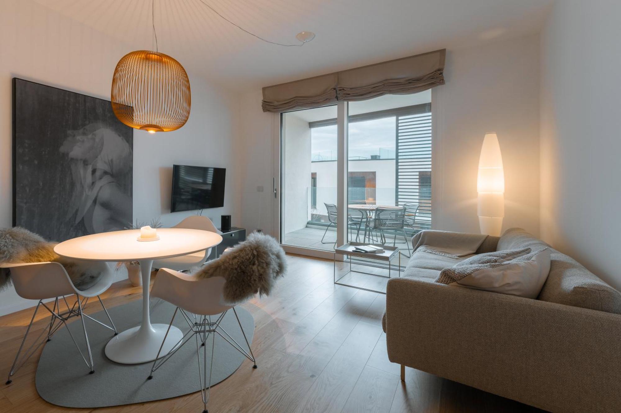 Serviced Apartments By Hotel De Charme Laveno-Mombello Esterno foto